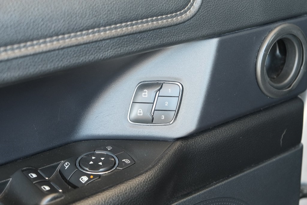 2020 Ford Expedition Limited Image 36 of 42