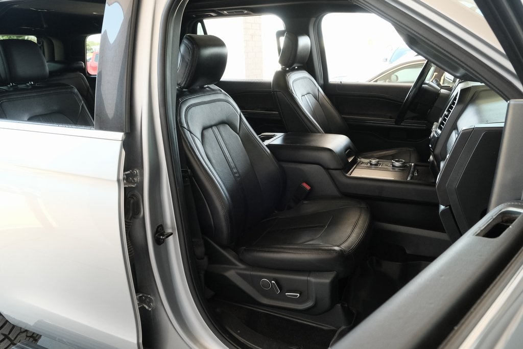 2020 Ford Expedition Limited Image 9 of 42