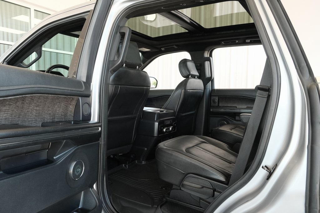 2020 Ford Expedition Limited Image 12 of 42
