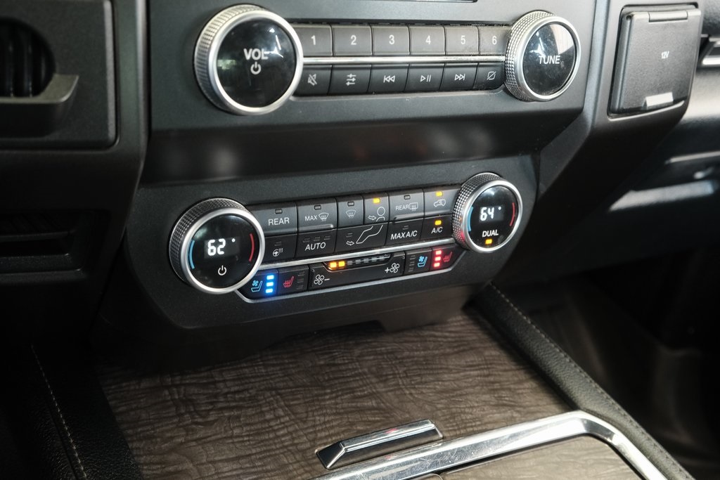 2020 Ford Expedition Limited Image 24 of 42