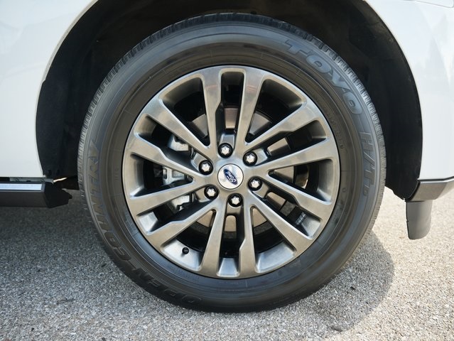 2020 Ford Expedition Limited Image 9 of 43