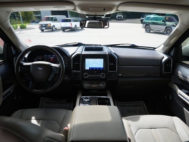 2020 Ford Expedition Limited Image 17 of 43