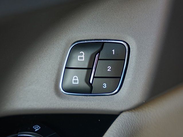 2020 Ford Expedition Limited Image 30 of 43