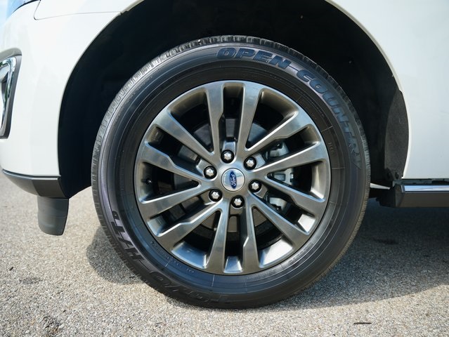 2020 Ford Expedition Limited Image 10 of 43