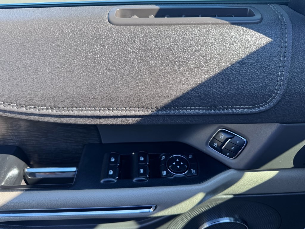 2020 Ford Expedition Limited Image 30 of 35