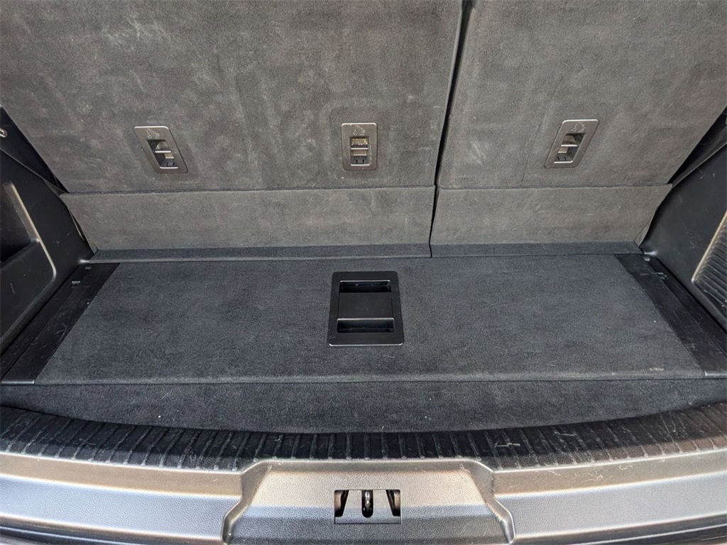 2020 Ford Expedition Limited Image 10 of 35