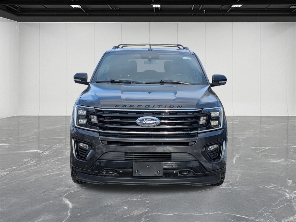 2020 Ford Expedition Limited Image 2 of 35