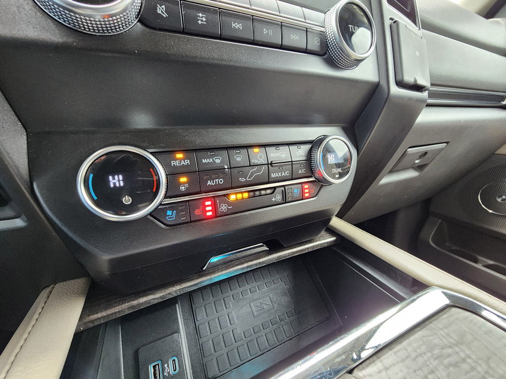 2020 Ford Expedition Limited Image 37 of 40