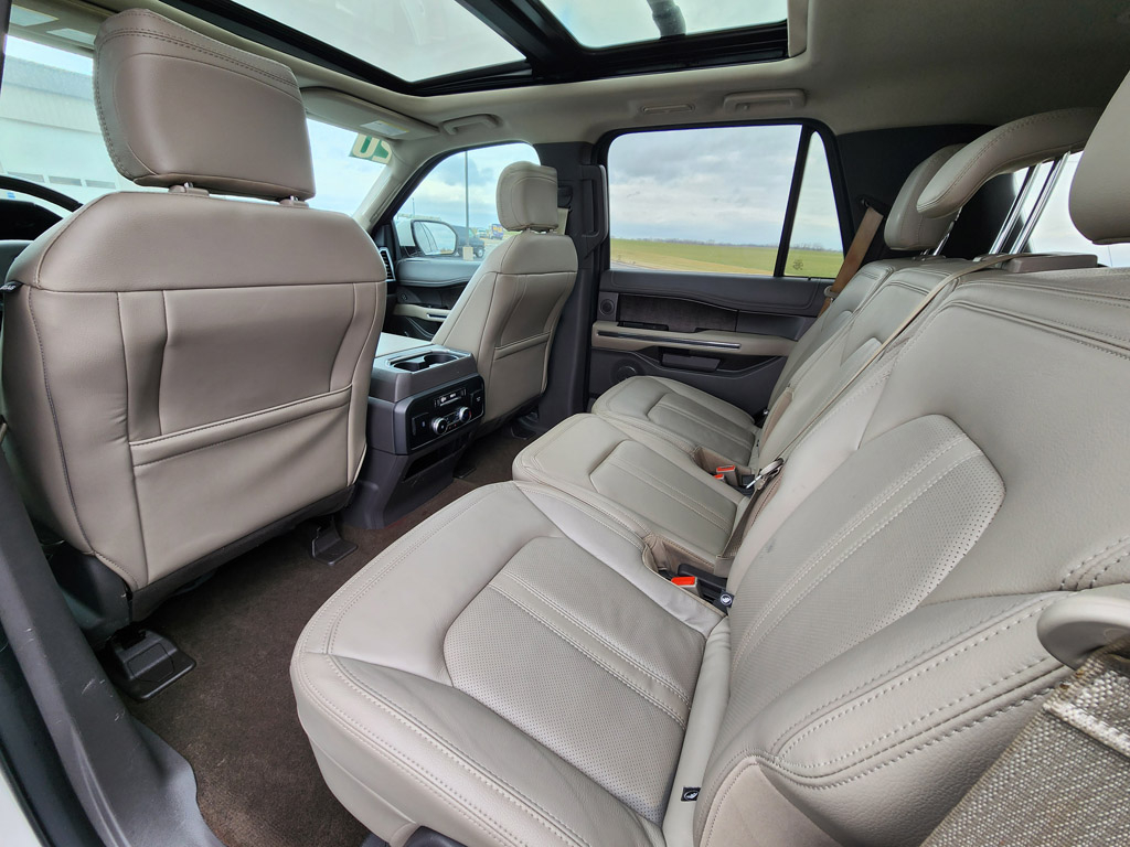 2020 Ford Expedition Limited Image 15 of 40