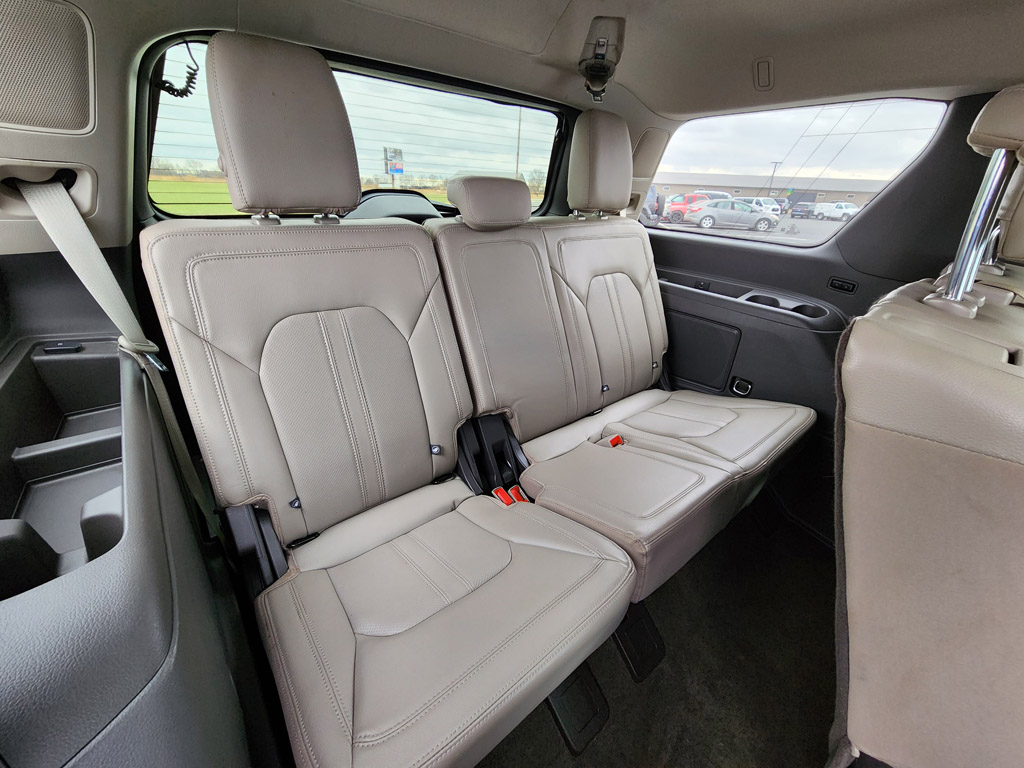2020 Ford Expedition Limited Image 11 of 40