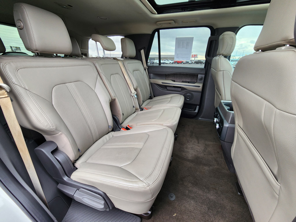 2020 Ford Expedition Limited Image 12 of 40