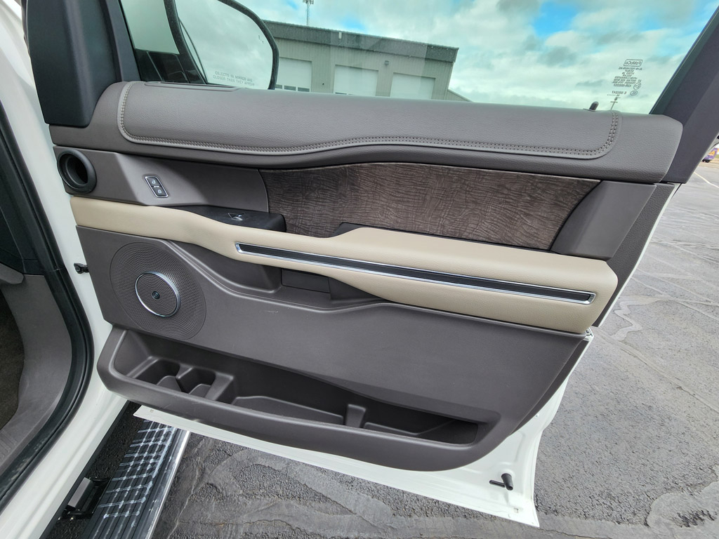 2020 Ford Expedition Limited Image 38 of 40