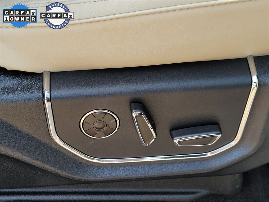 Vehicle image 38 of 48