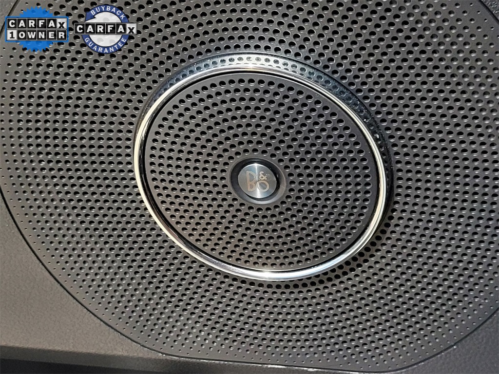 Vehicle image 26 of 48