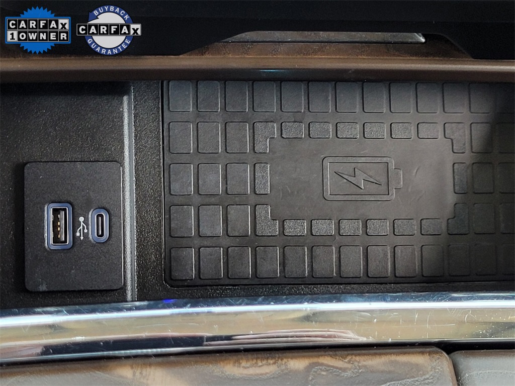 Vehicle image 25 of 48