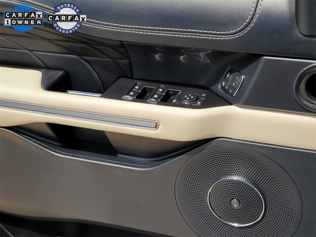 Vehicle image 39 of 48