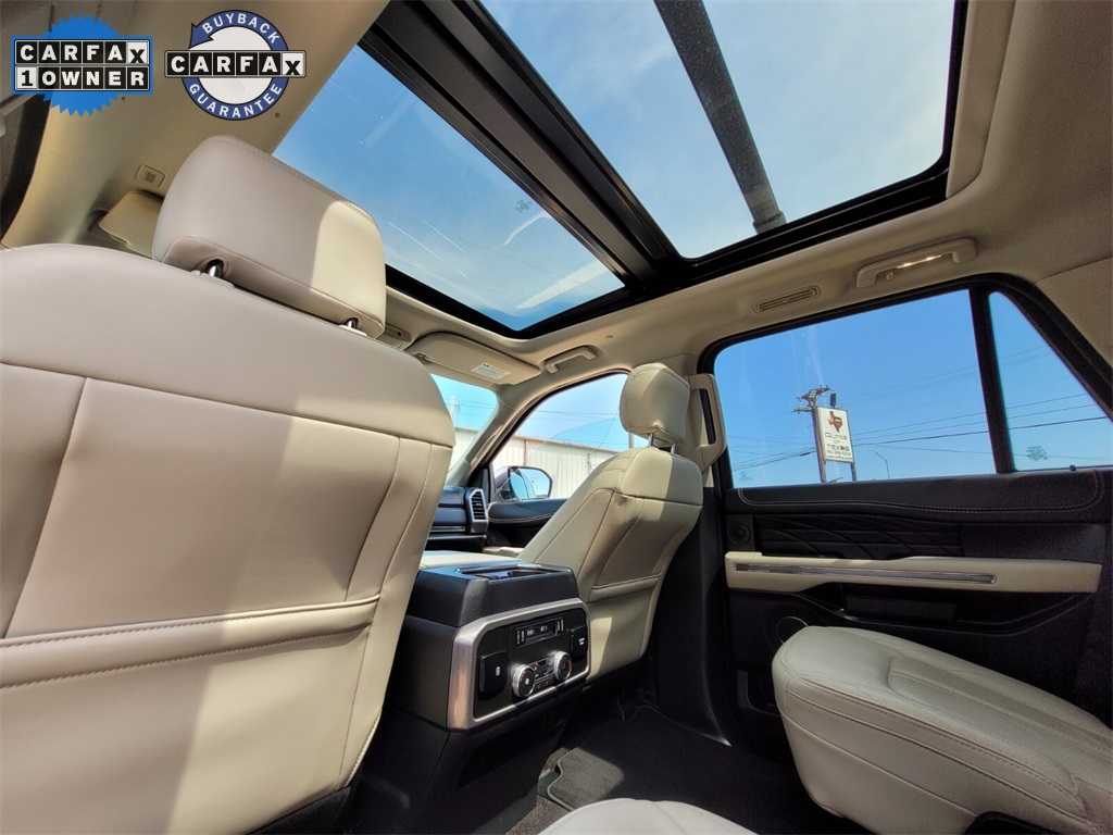 Vehicle image 21 of 48