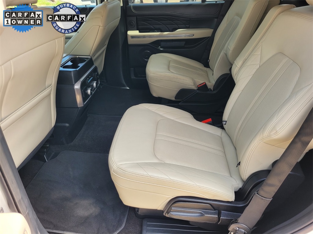 Vehicle image 11 of 48