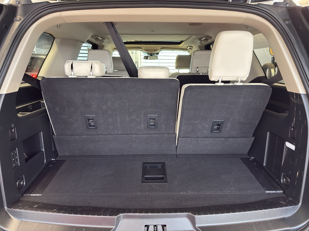 2020 Ford Expedition Platinum Image 9 of 39