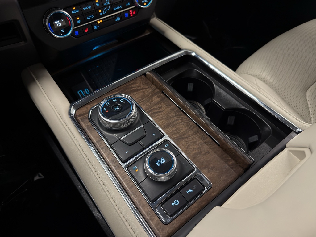 2020 Ford Expedition Platinum Image 21 of 39