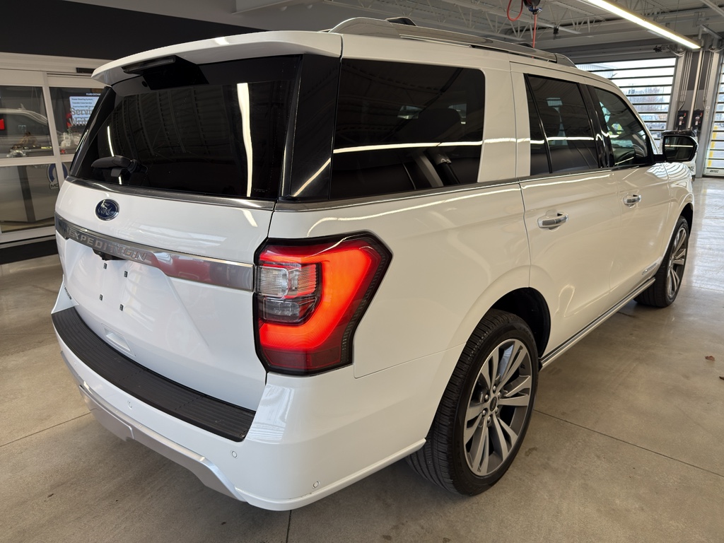 2020 Ford Expedition Platinum Image 4 of 39