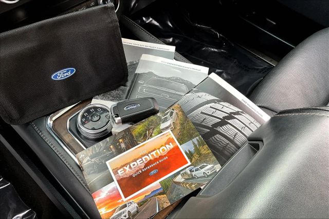 2020 Ford Expedition Platinum Image 30 of 33