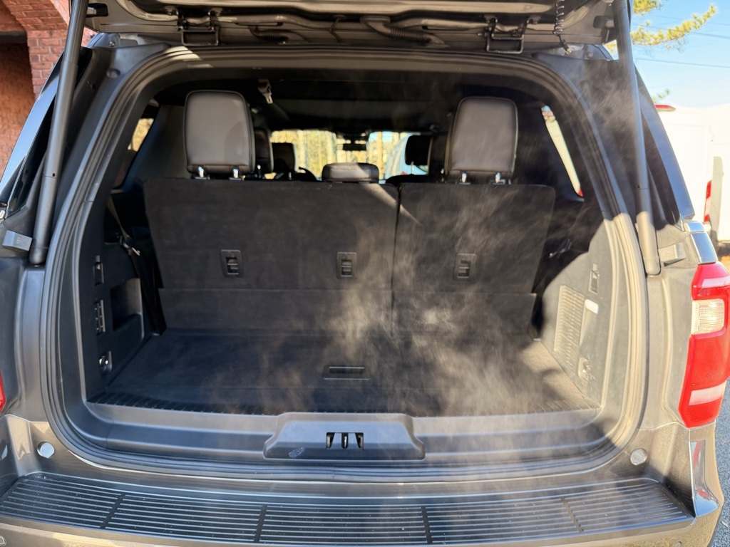 2020 Ford Expedition XLT Image 6 of 31