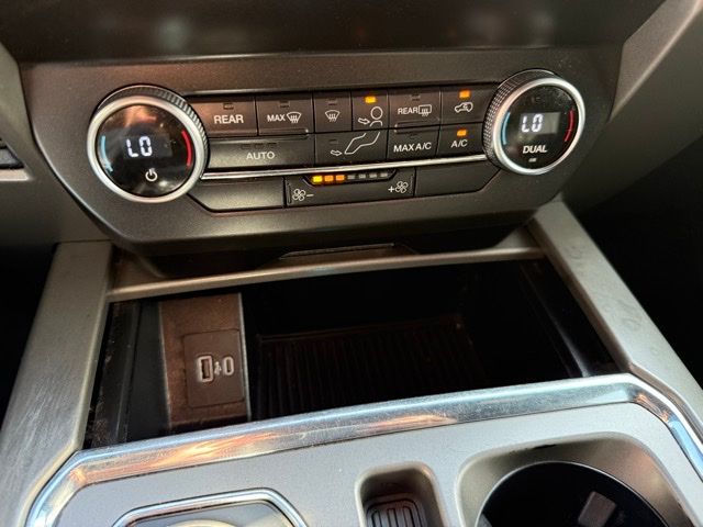 2020 Ford Expedition XLT Image 21 of 34