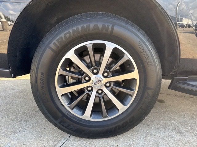 2020 Ford Expedition XLT Image 9 of 34