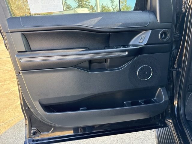 2020 Ford Expedition XLT Image 23 of 34