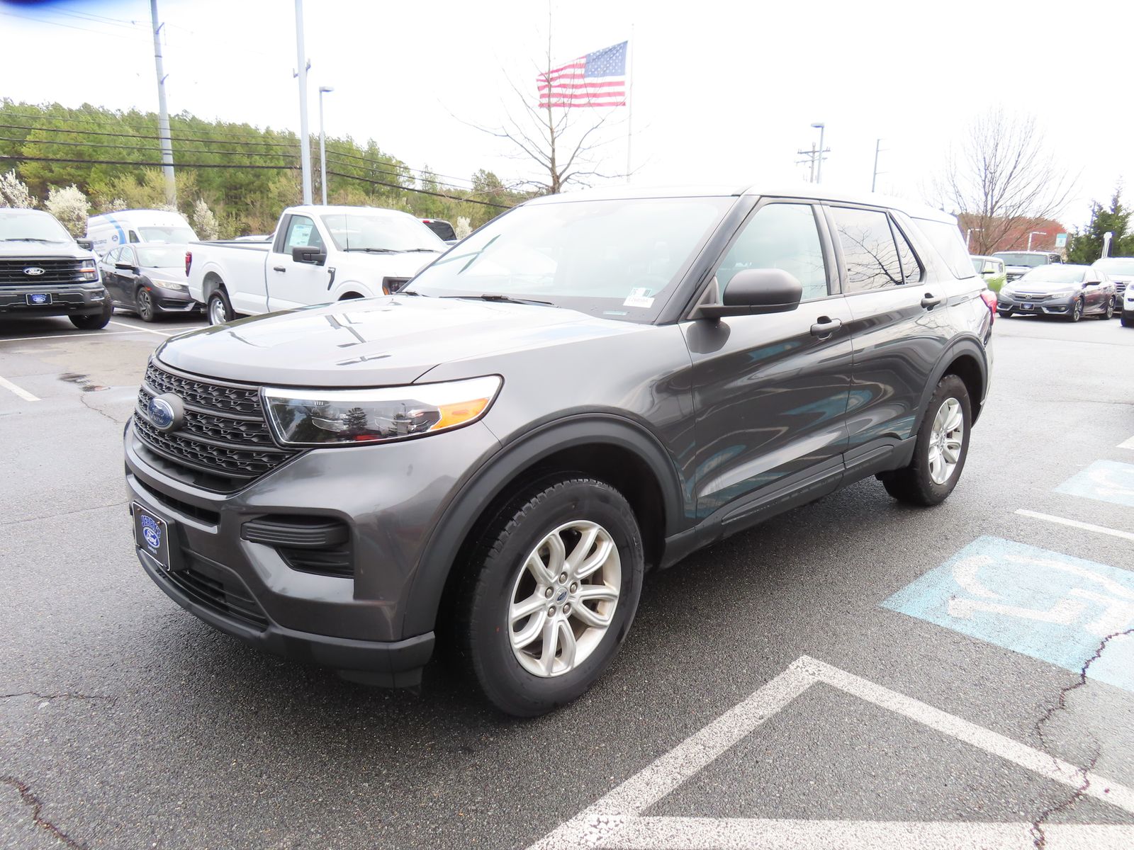 2020 Ford Explorer Base Image 1 of 32