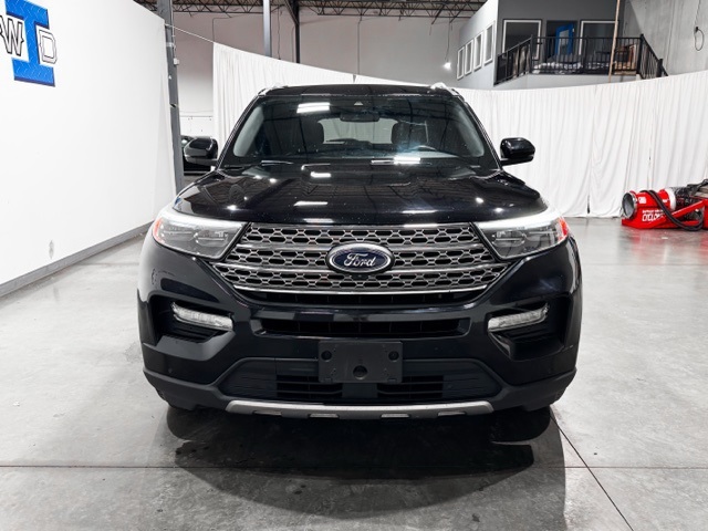 Vehicle image 3 of 27