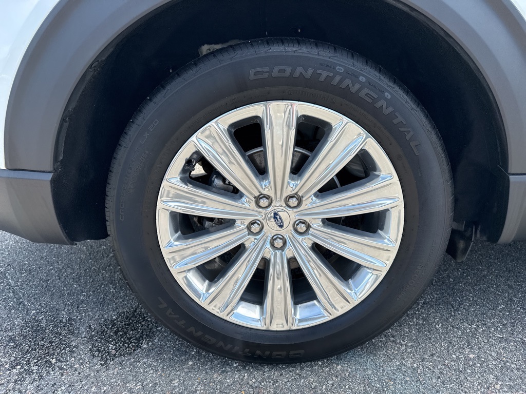 Vehicle image 4 of 30
