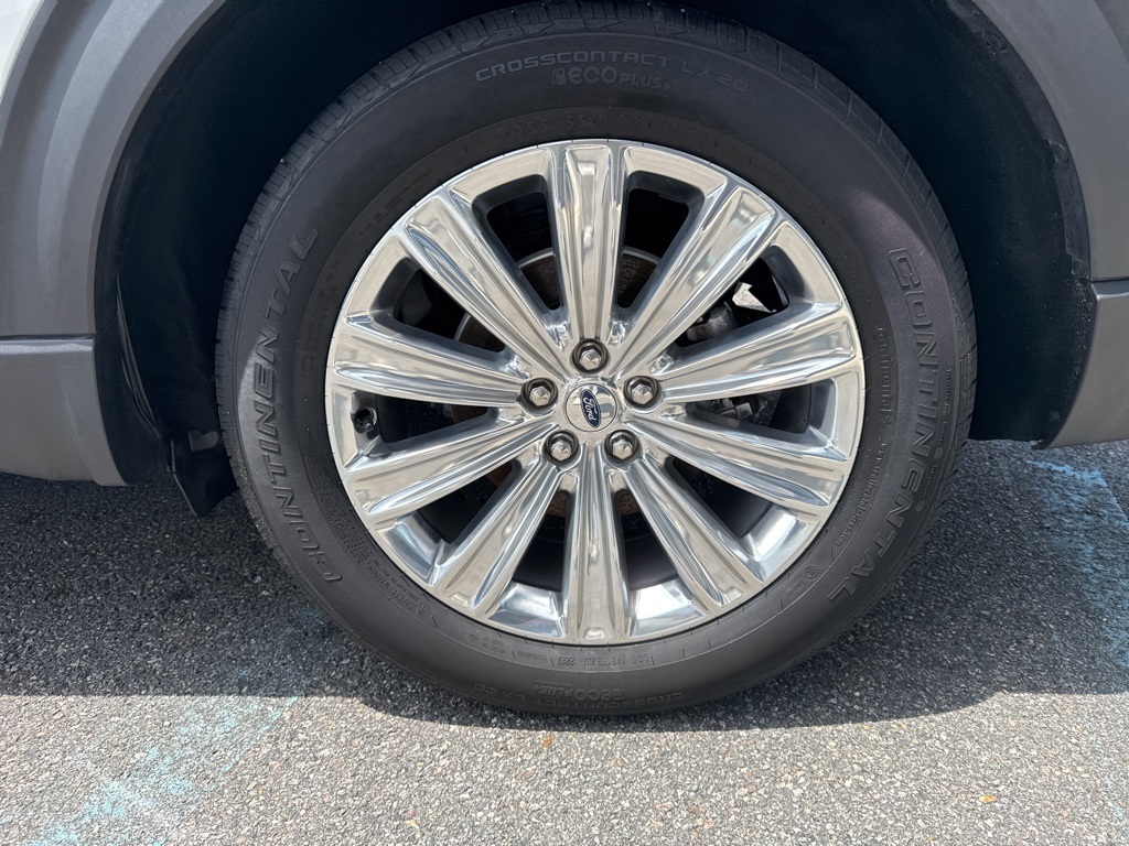 Vehicle image 7 of 30