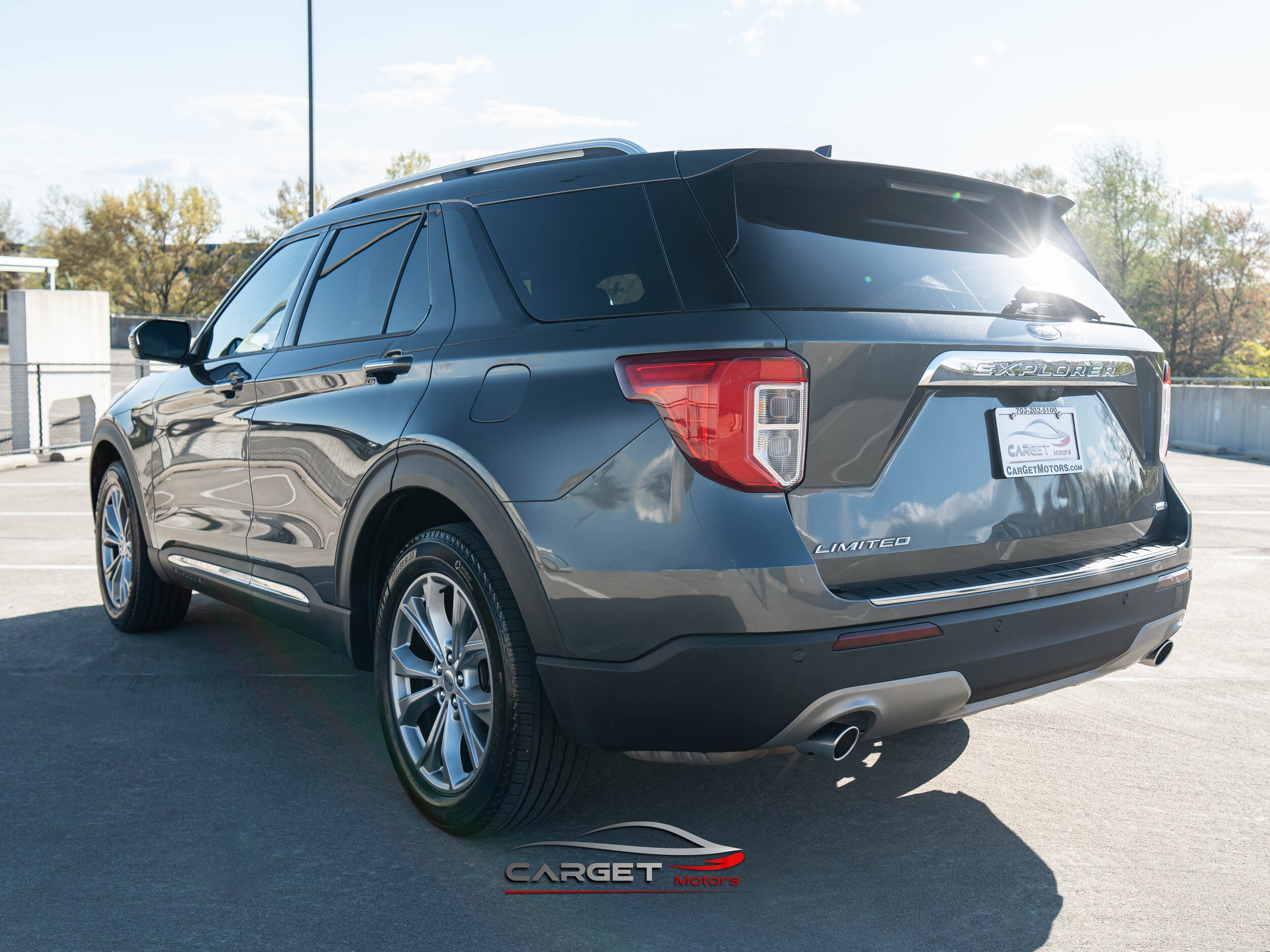 Vehicle image 7 of 53