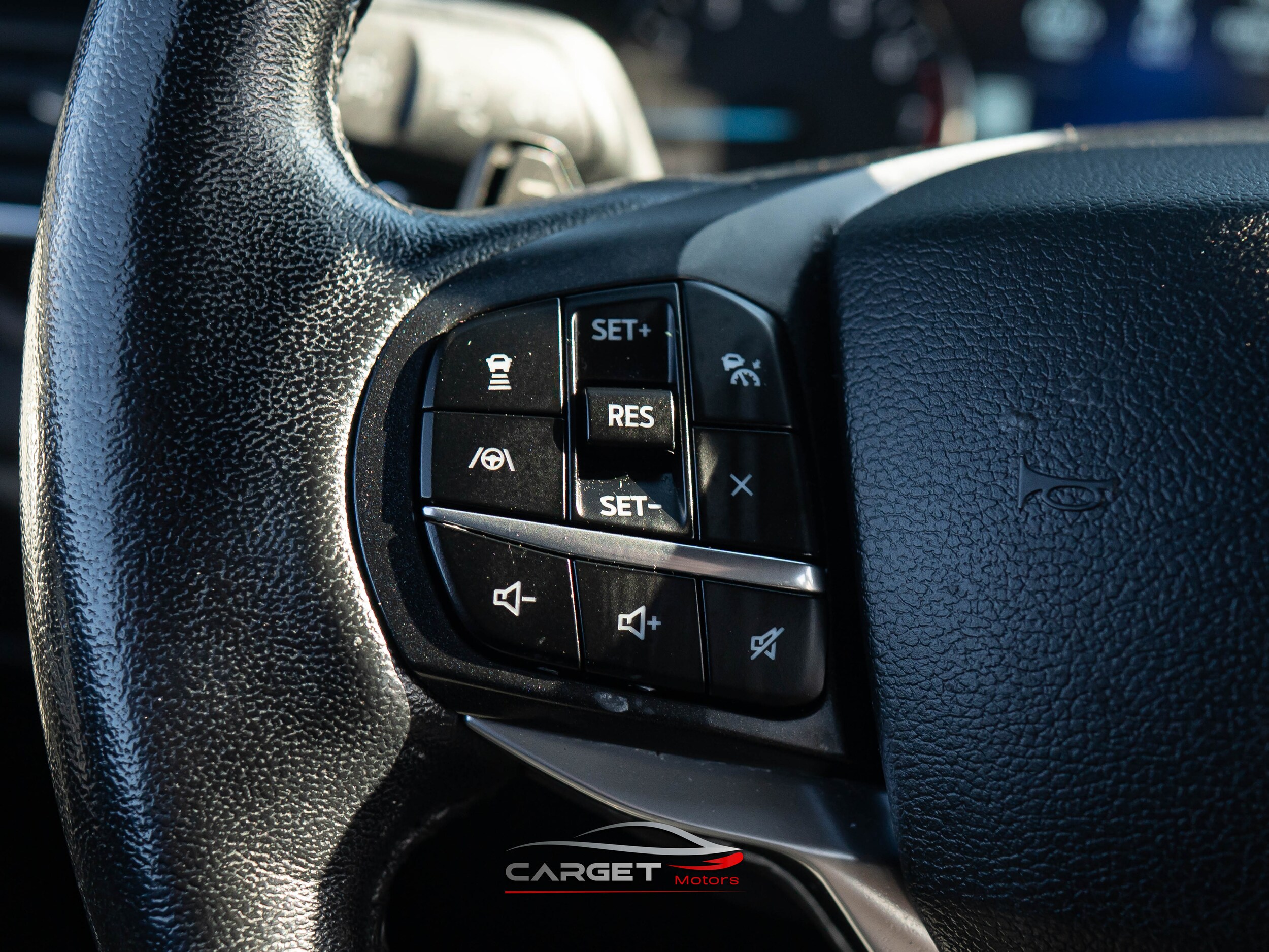 Vehicle image 25 of 53