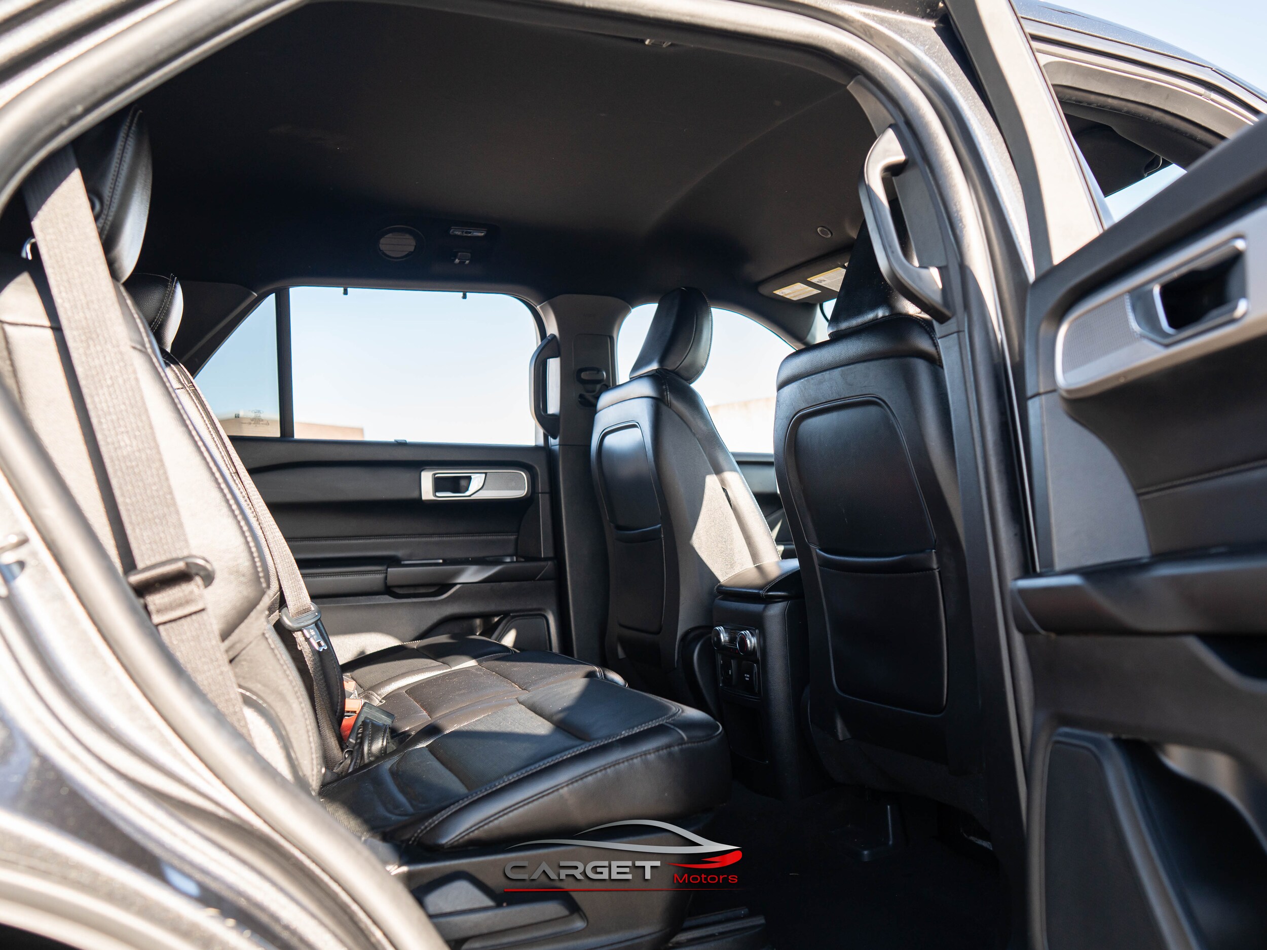 Vehicle image 19 of 53