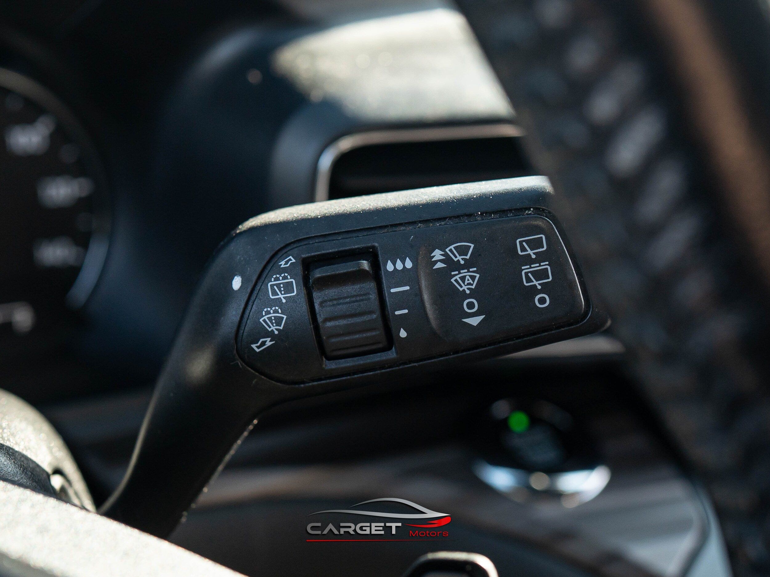 Vehicle image 28 of 53