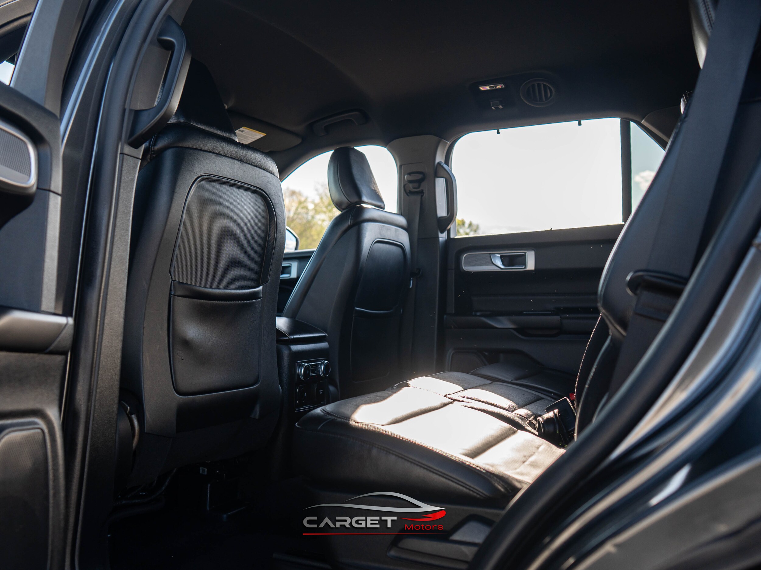 Vehicle image 22 of 53