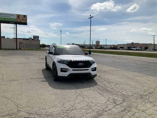 2020 Ford Explorer ST Image 3 of 25