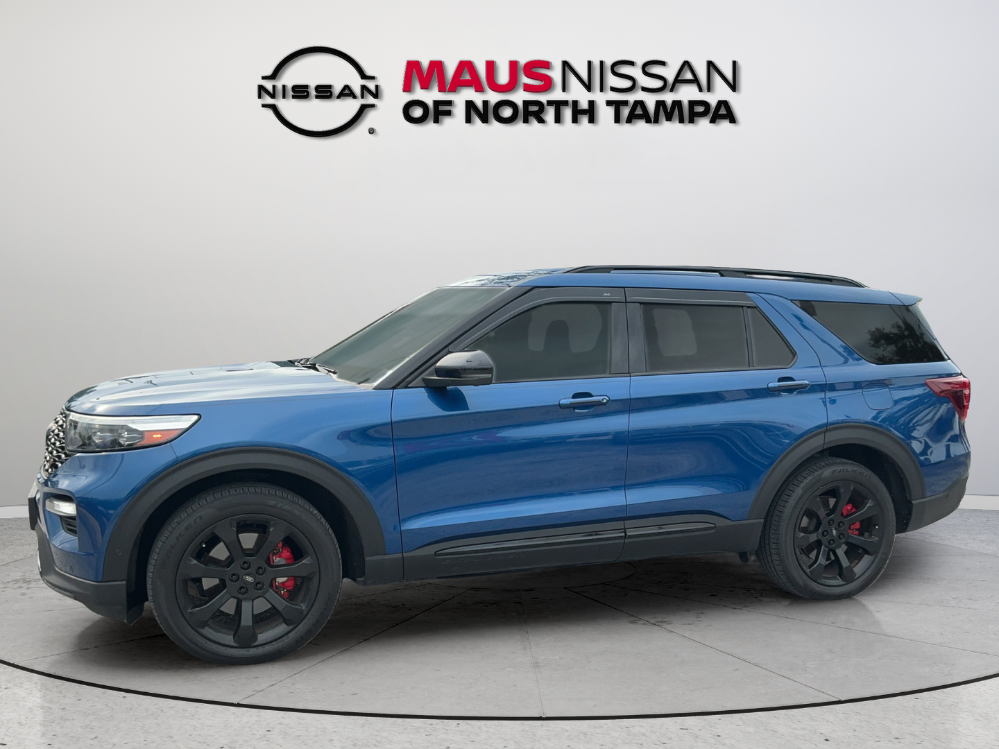 2020 Ford Explorer ST Image 2 of 53