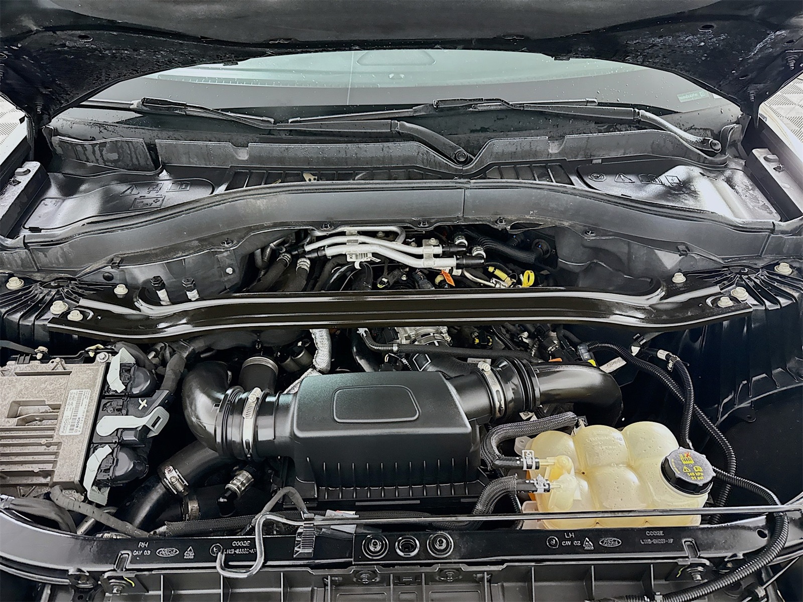 Vehicle image 21 of 22