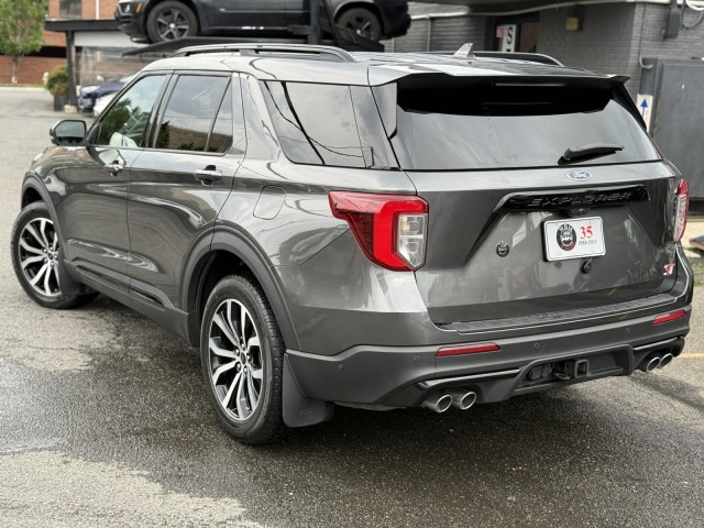 Vehicle image 7 of 46