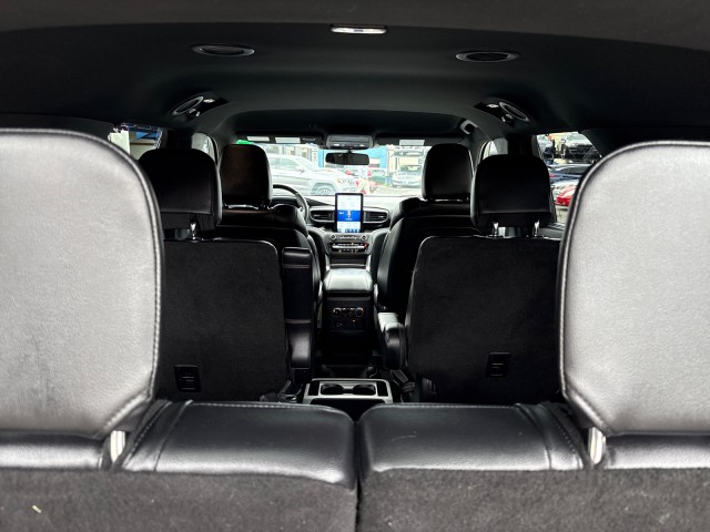 Vehicle image 21 of 46