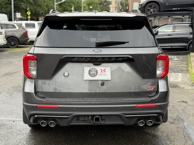 Vehicle image 6 of 46