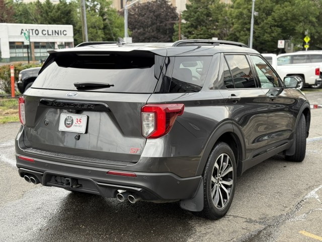 Vehicle image 5 of 46