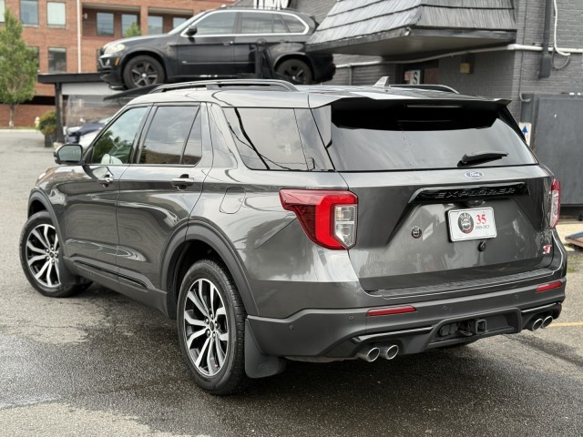 Vehicle image 8 of 46