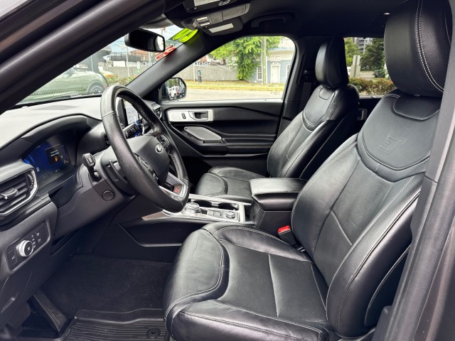 Vehicle image 44 of 46