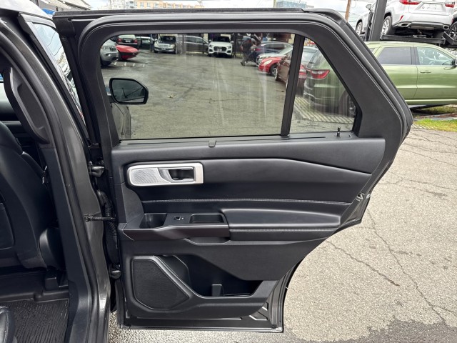 Vehicle image 45 of 46