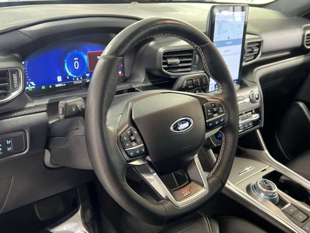 Vehicle image 16 of 38